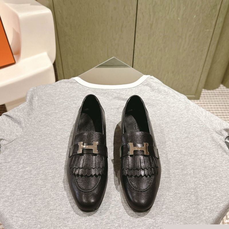 H**mes leather shoes